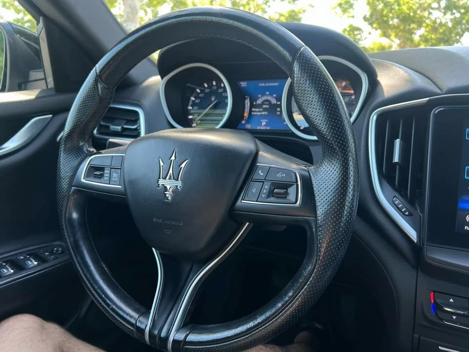 2020 Maserati Ghibli 3rd Gen - Image 15 of 20