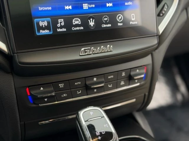 2020 Maserati Ghibli 3rd Gen - Image 24 of 27
