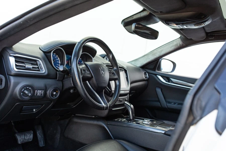 2020 Maserati Ghibli 3rd Gen - Image 16 of 22