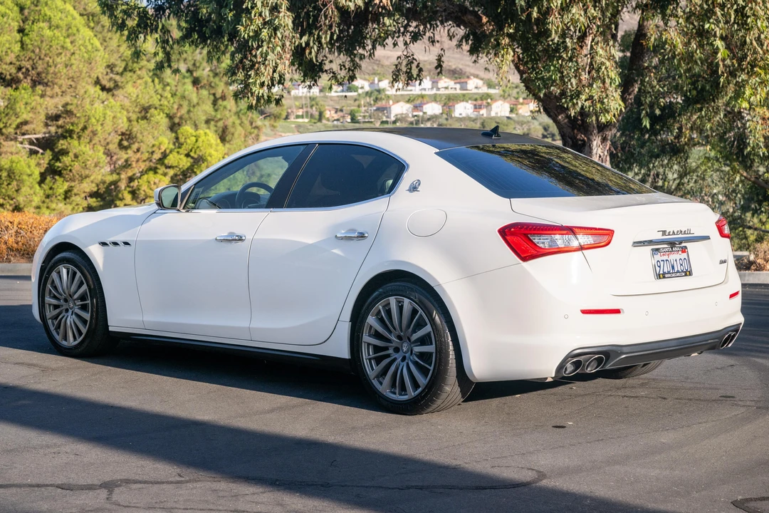 2020 Maserati Ghibli 3rd Gen - Image 4 of 31