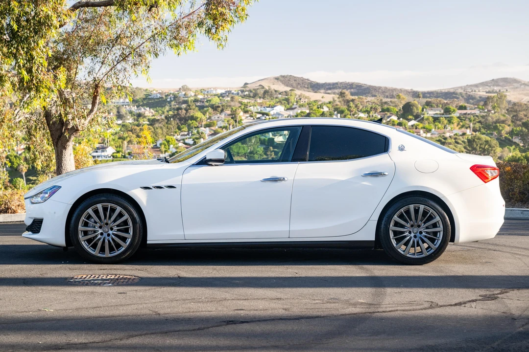 2020 Maserati Ghibli 3rd Gen - Image 7 of 31