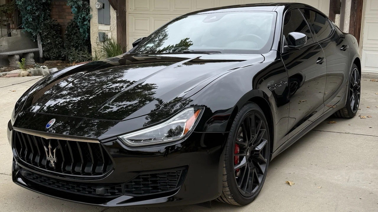 2020 Maserati Ghibli 3rd Gen - Image 16 of 21