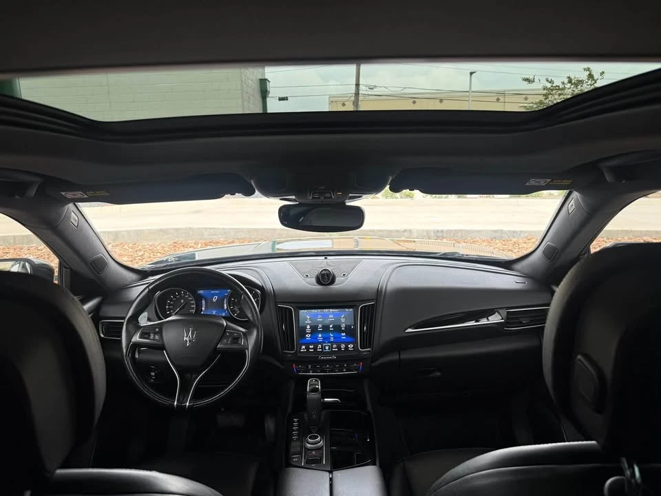 2020 Maserati Levante - Image 8 of 10