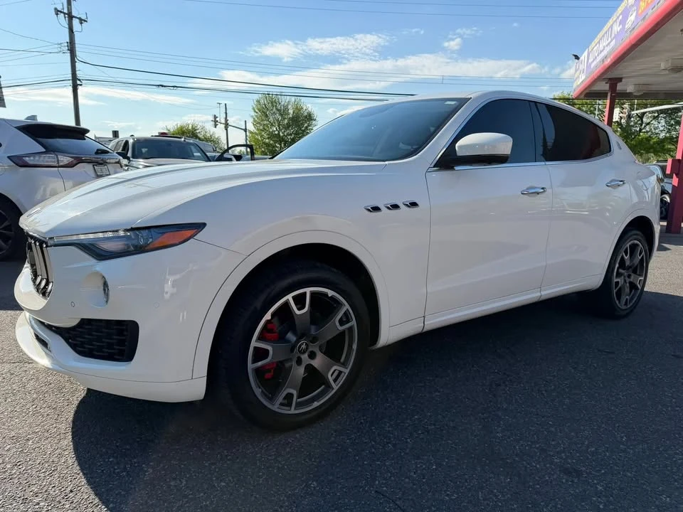 2020 Maserati Levante - Image 2 of 20
