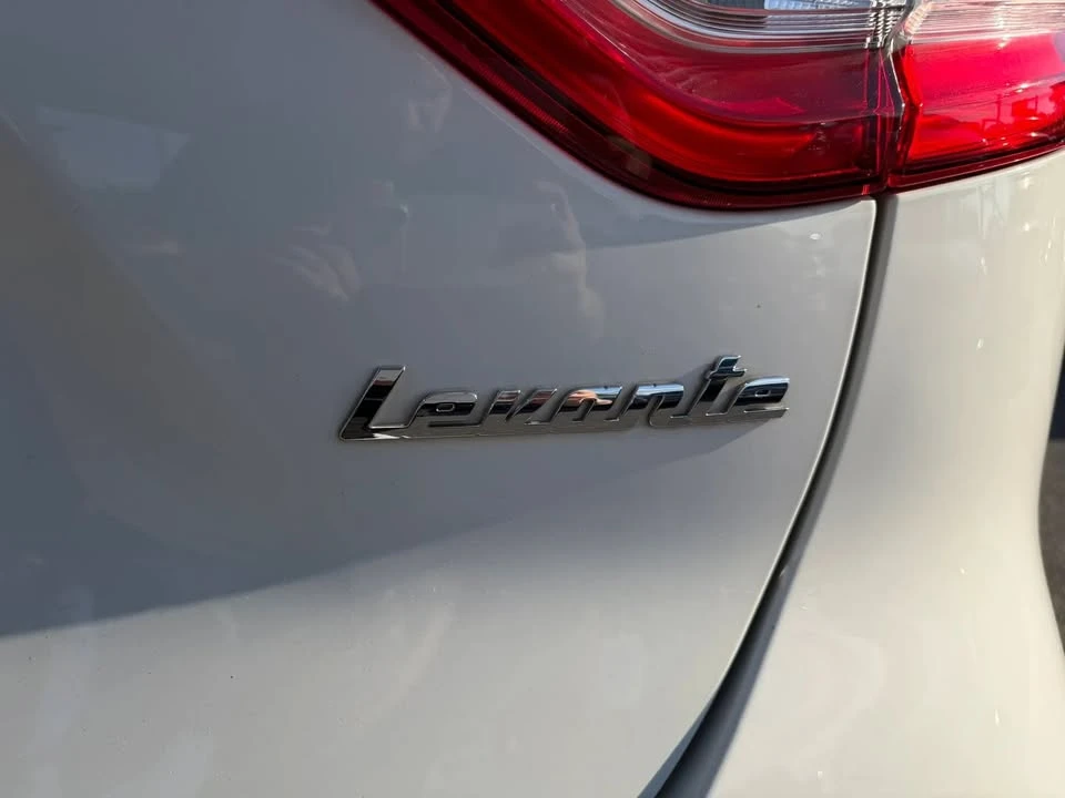2020 Maserati Levante - Image 11 of 20