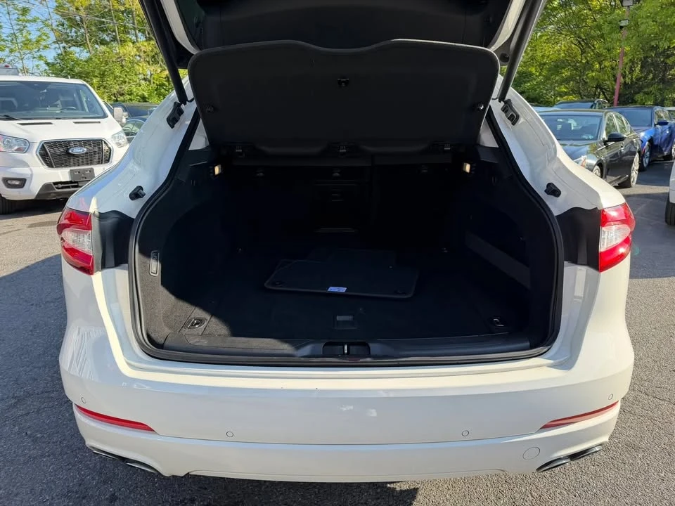 2020 Maserati Levante - Image 12 of 20