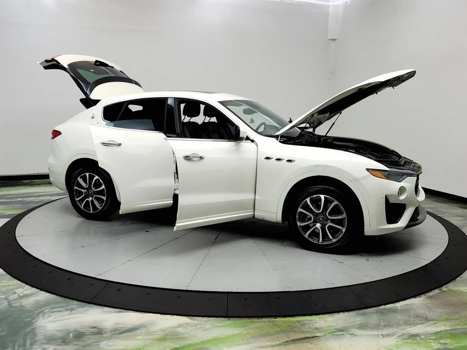 2020 Maserati Levante - Image 10 of 31