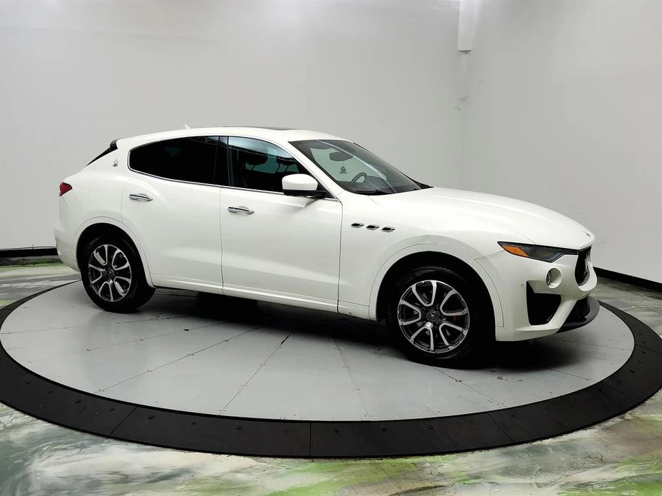 2020 Maserati Levante - Image 3 of 31