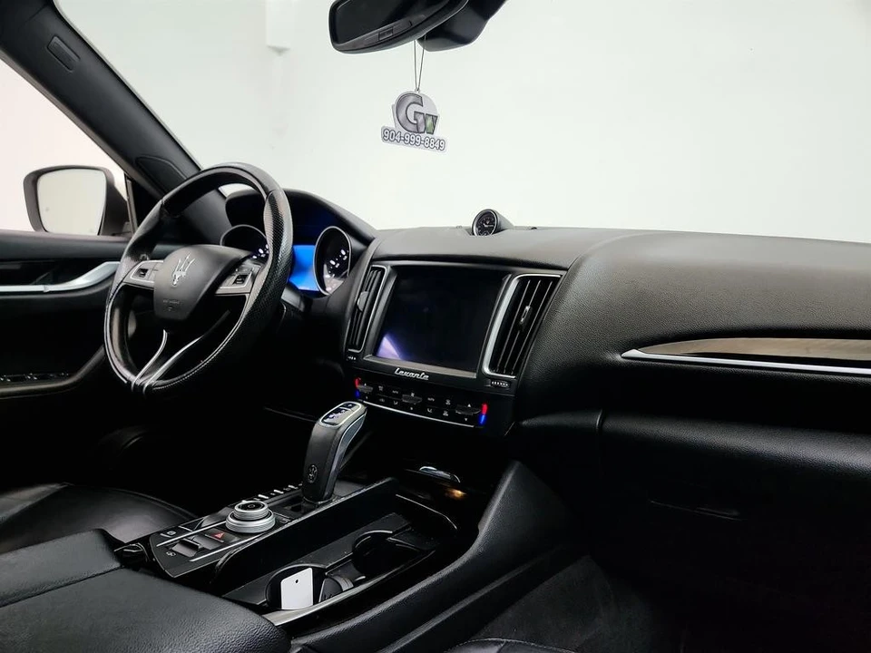 2020 Maserati Levante - Image 27 of 31
