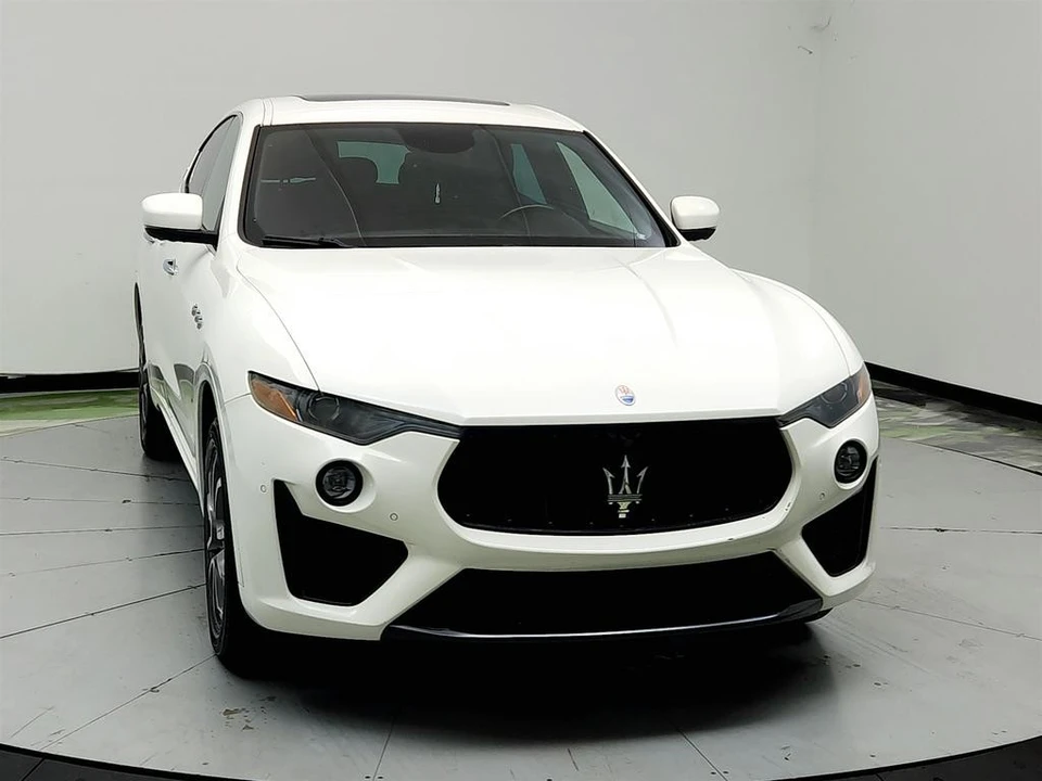 2020 Maserati Levante - Image 2 of 31