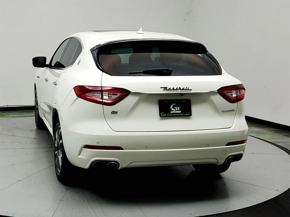 2020 Maserati Levante - Image 6 of 31