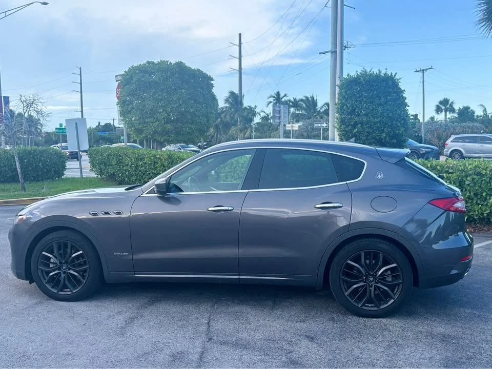 2020 Maserati Levante - Image 4 of 12