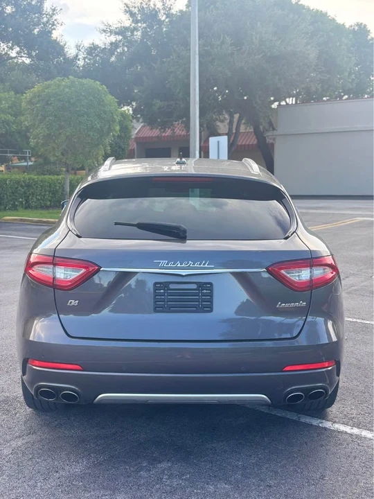 2020 Maserati Levante - Image 6 of 12