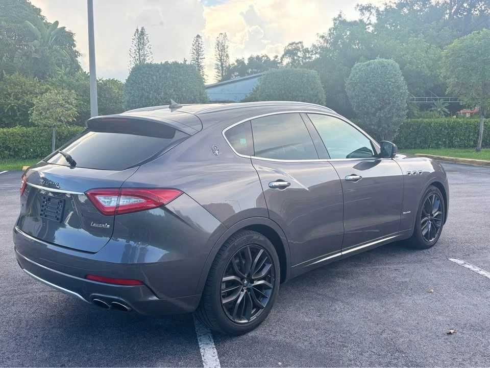 2020 Maserati Levante - Image 7 of 12