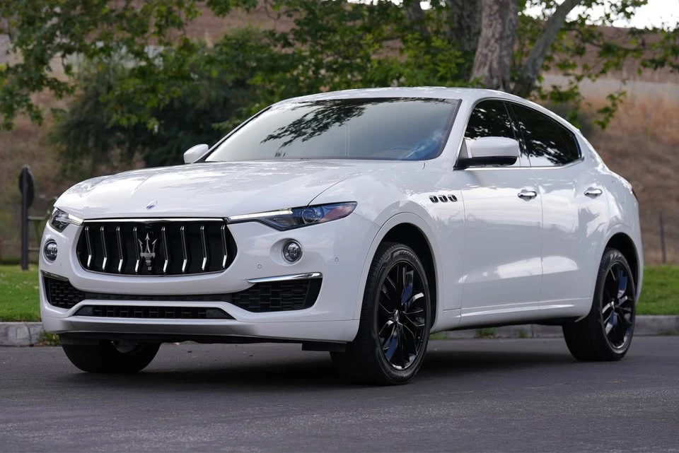 2020 Maserati Levante - Image 2 of 19