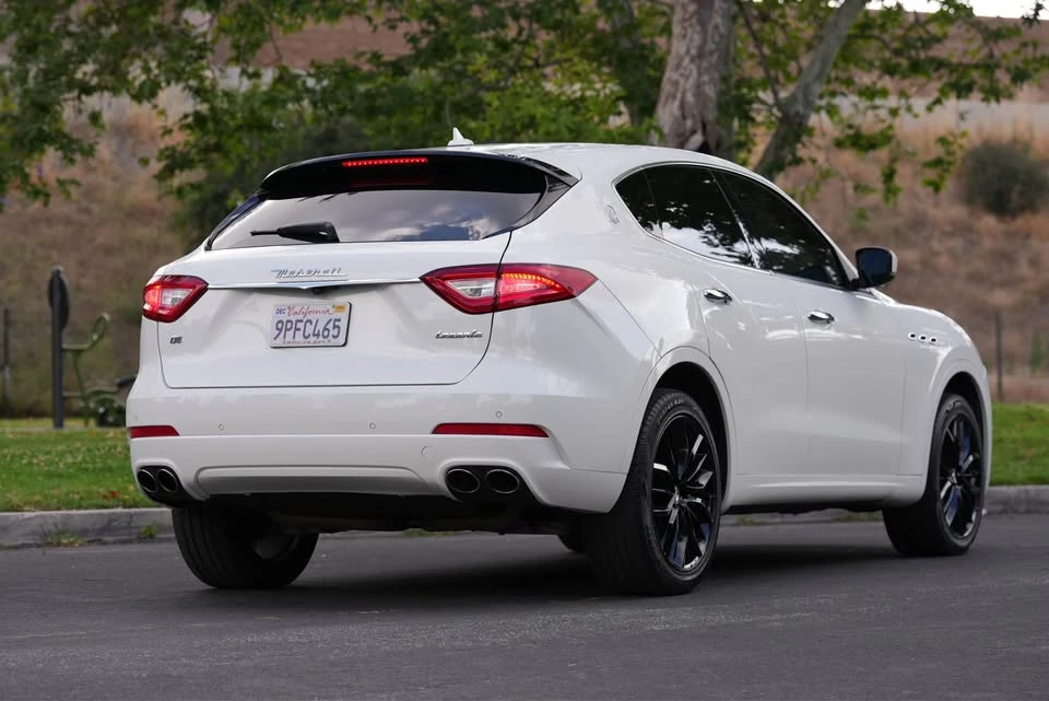 2020 Maserati Levante - Image 4 of 19
