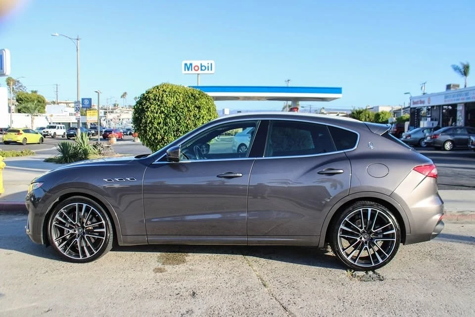 2020 Maserati Levante GTS - Image 2 of 20