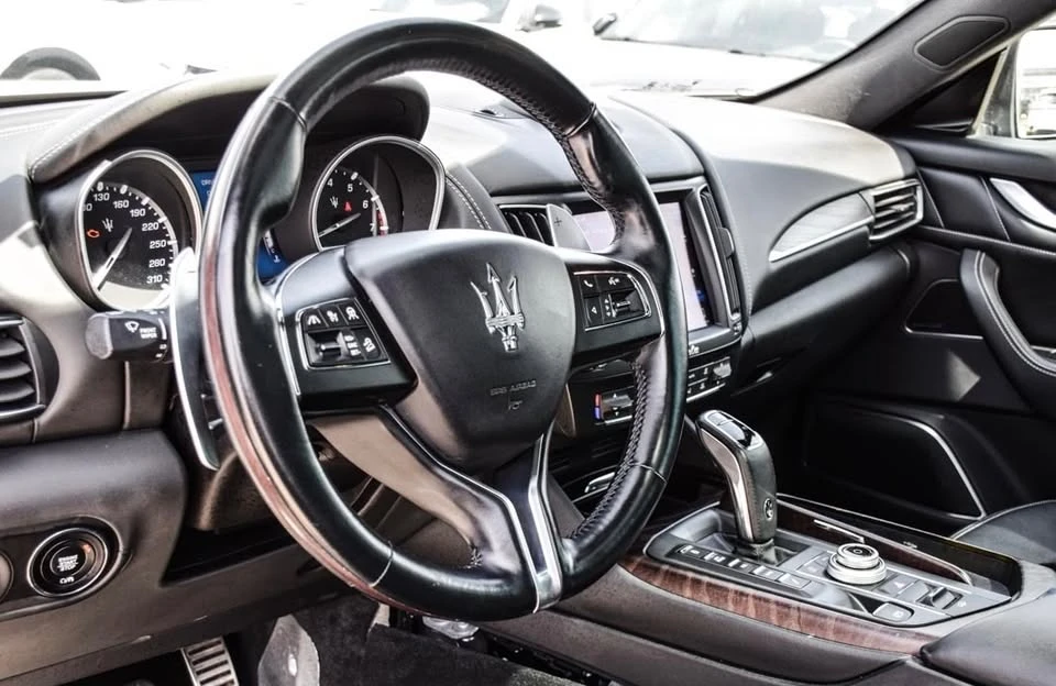 2020 Maserati Levante - Image 6 of 11