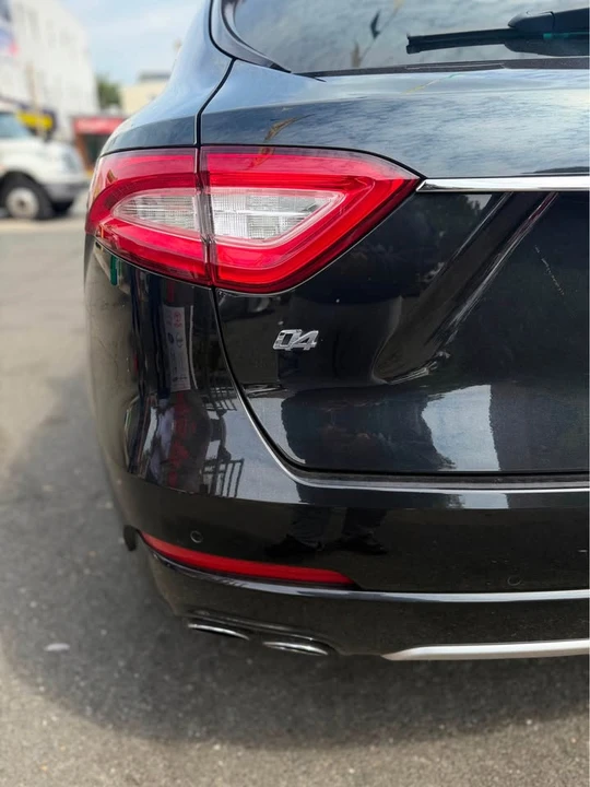2020 Maserati Levante - Image 11 of 18