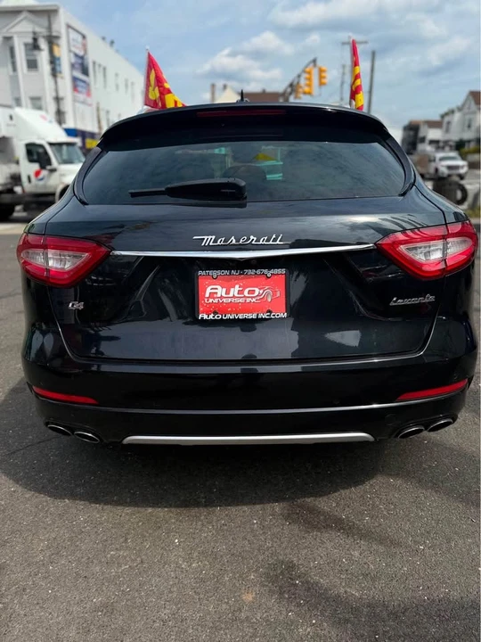2020 Maserati Levante - Image 4 of 18