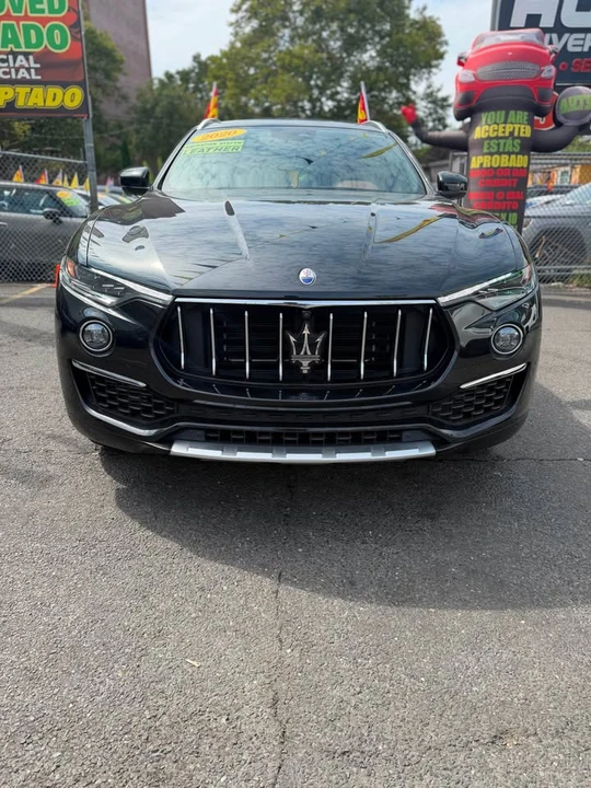 2020 Maserati Levante - Image 2 of 18