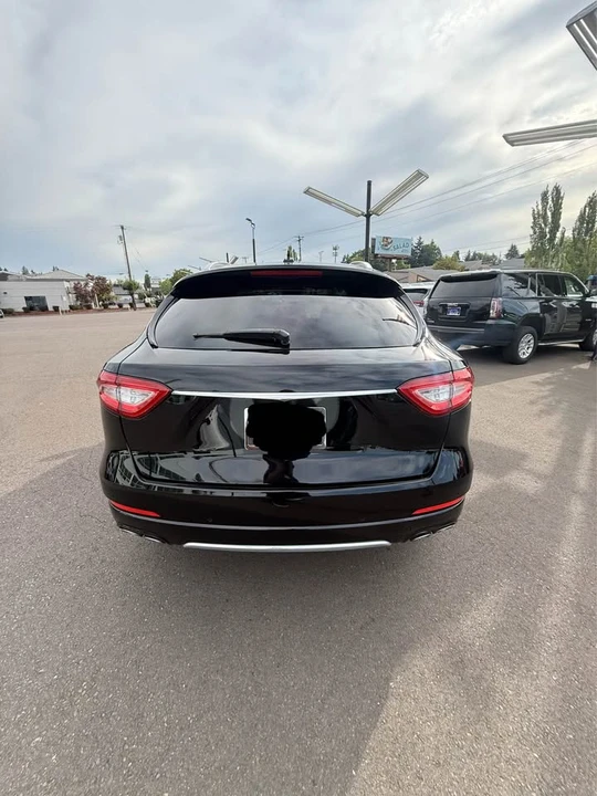 2020 Maserati Levante - Image 7 of 20