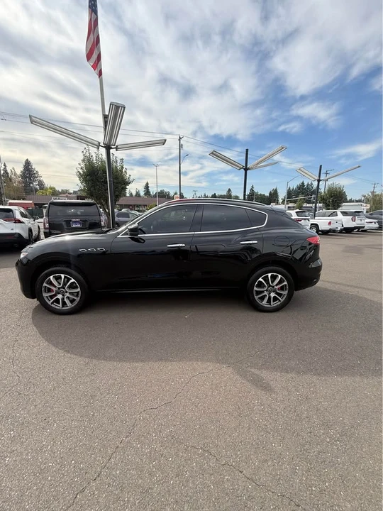 2020 Maserati Levante - Image 6 of 20