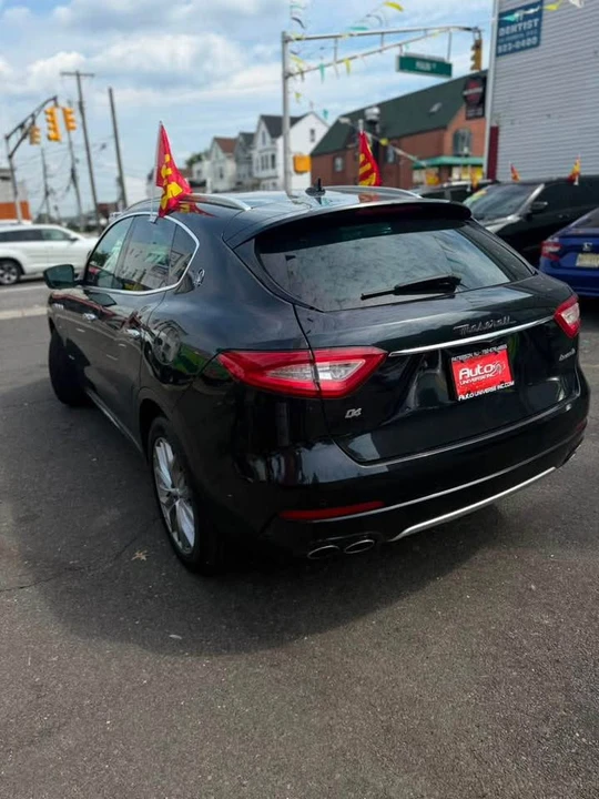 2020 Maserati Levante - Image 7 of 19