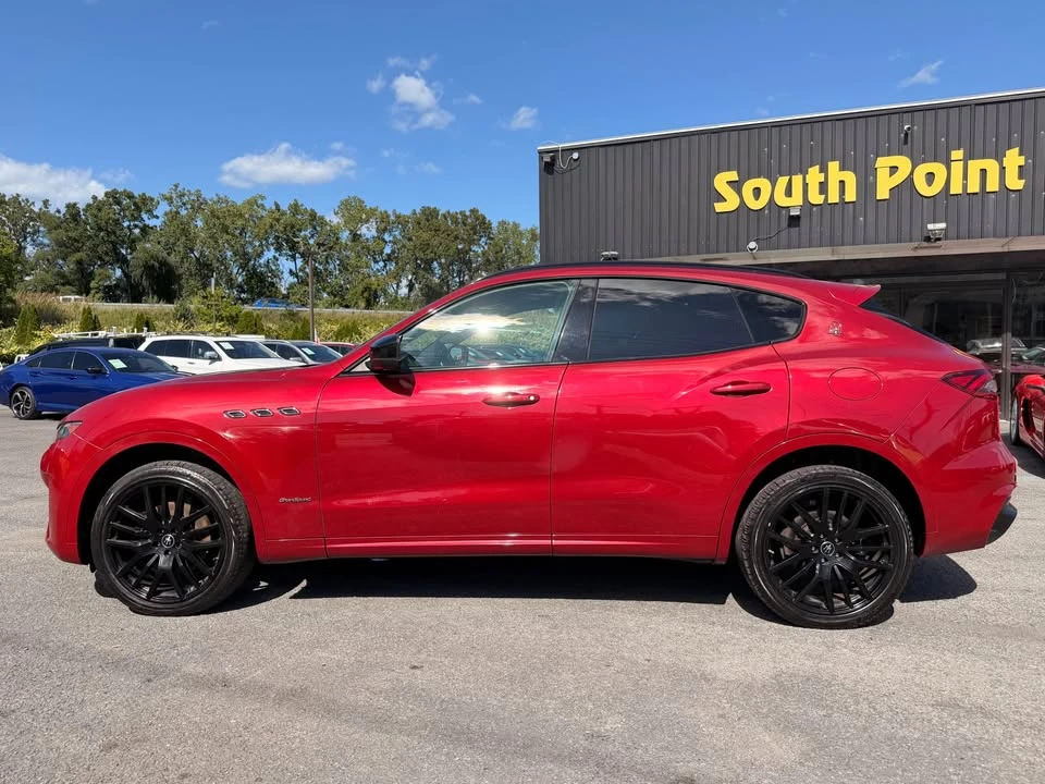 2020 Maserati Levante - Image 9 of 19