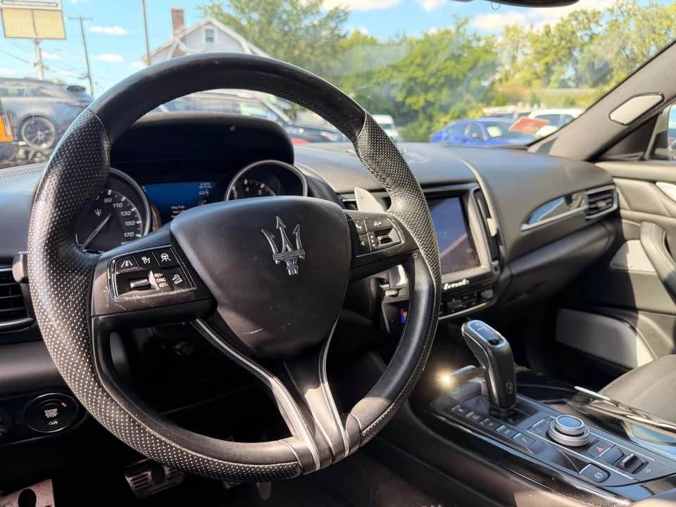 2020 Maserati Levante - Image 12 of 19