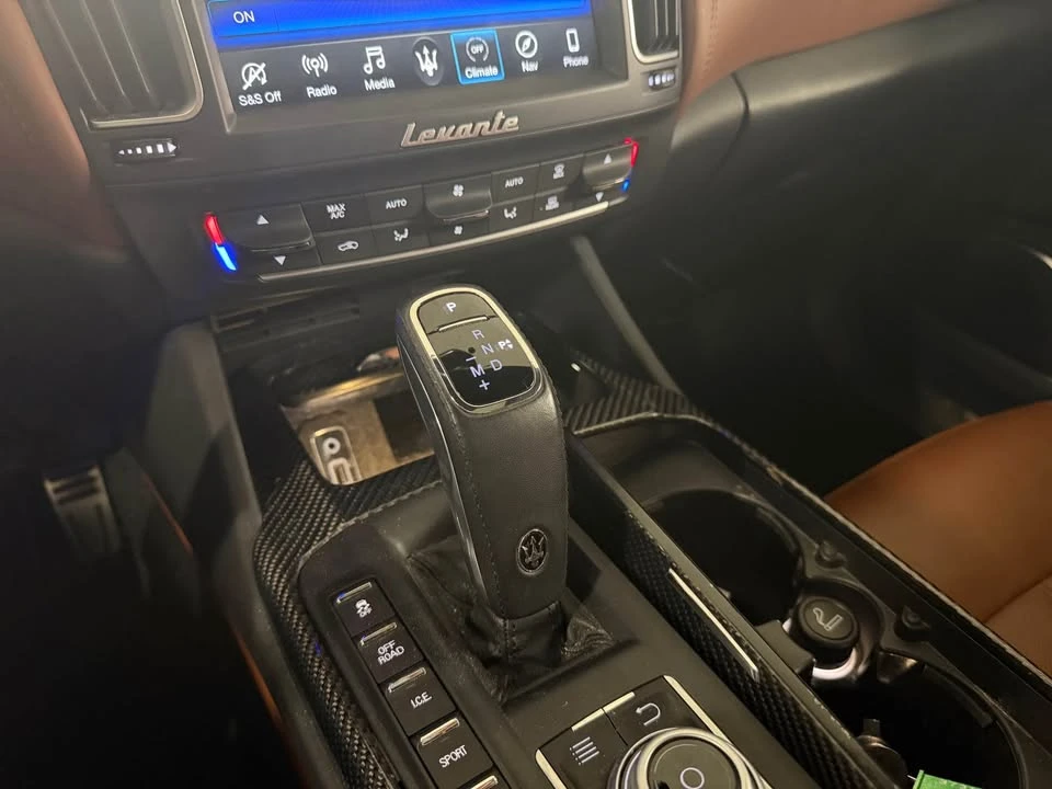 2020 Maserati Levante - Image 17 of 20