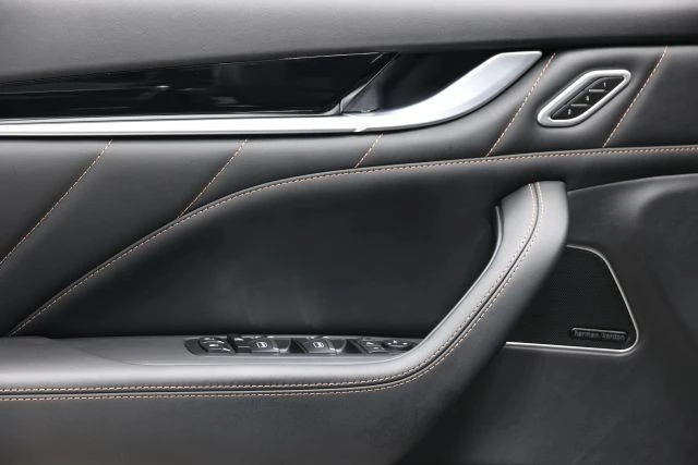 2020 Maserati Levante - Image 10 of 31