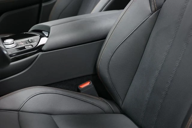 2020 Maserati Levante - Image 19 of 31