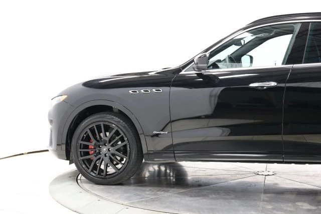 2020 Maserati Levante - Image 6 of 31