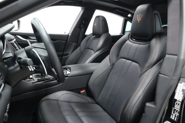 2020 Maserati Levante - Image 16 of 31