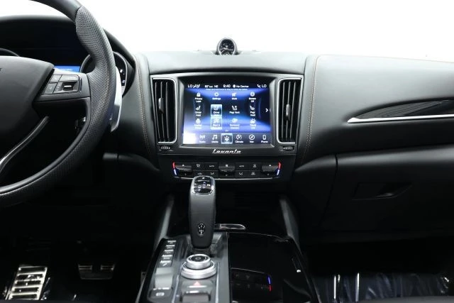 2020 Maserati Levante - Image 30 of 31