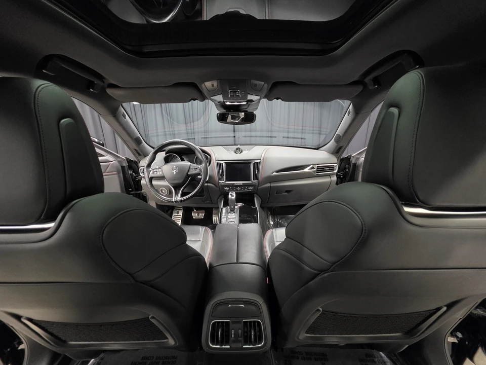 2020 Maserati Levante - Image 2 of 12