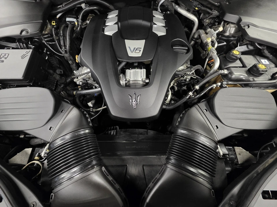 2020 Maserati Levante - Image 3 of 12