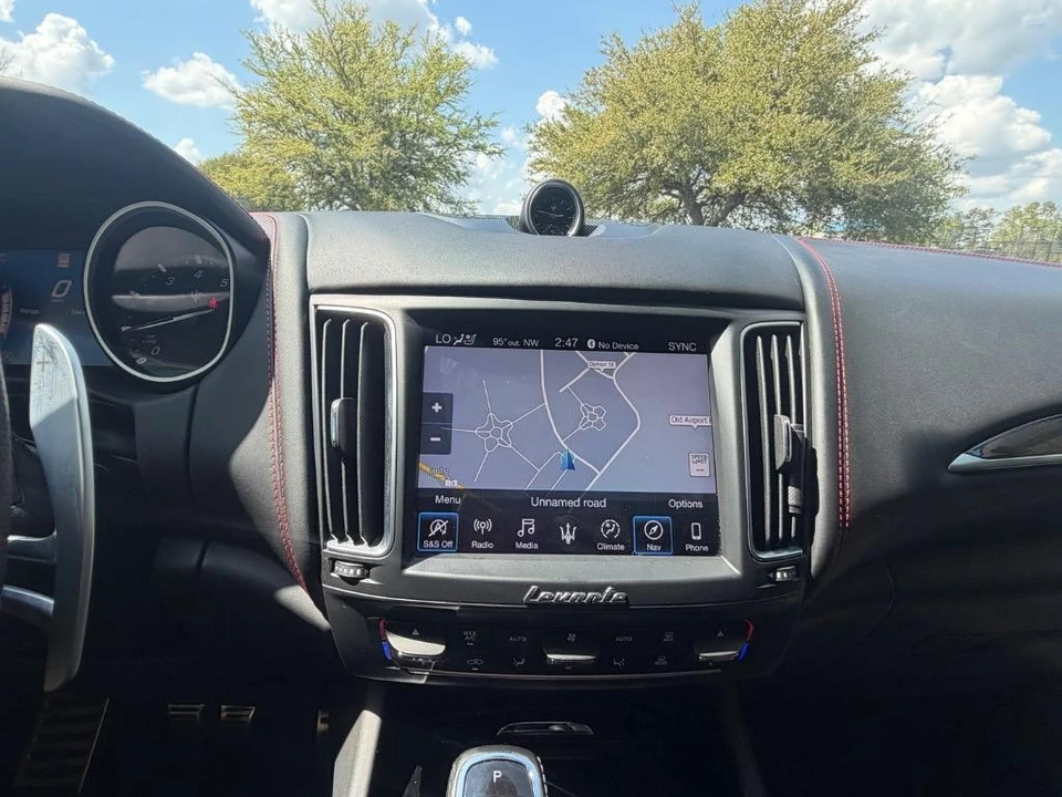 2020 Maserati Levante - Image 17 of 21