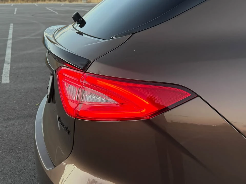 2020 Maserati Levante - Image 6 of 20