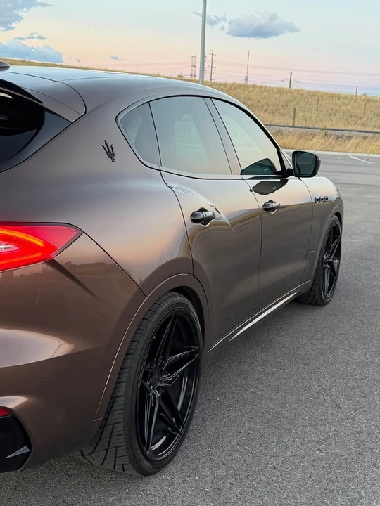 2020 Maserati Levante - Image 7 of 20
