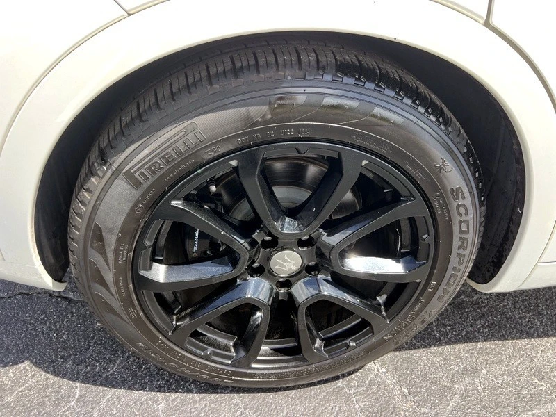 2020 Maserati Levante - Image 29 of 30