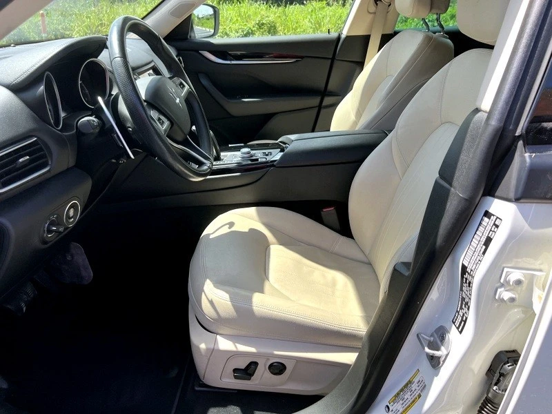 2020 Maserati Levante - Image 18 of 30