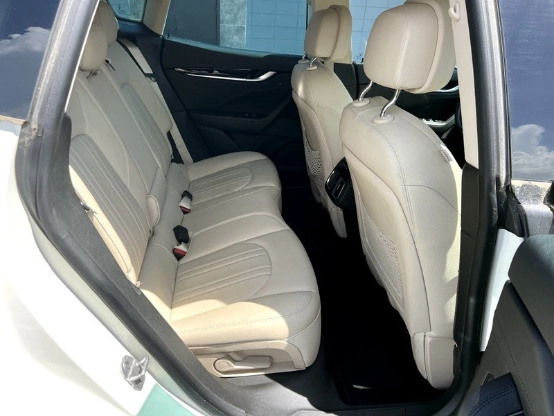 2020 Maserati Levante - Image 15 of 30