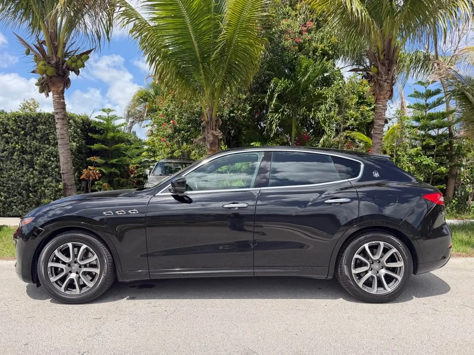2020 Maserati Levante - Image 5 of 10