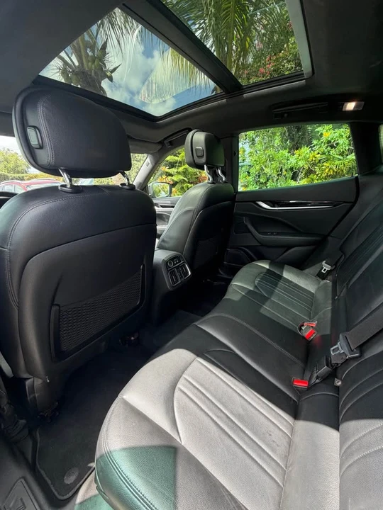 2020 Maserati Levante - Image 9 of 10