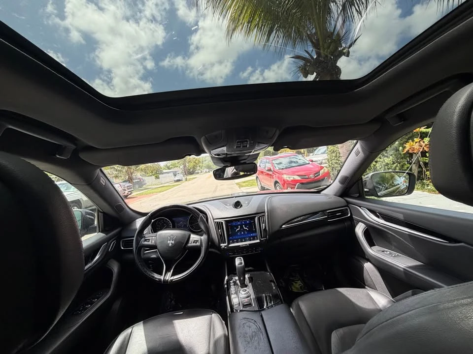 2020 Maserati Levante - Image 7 of 10