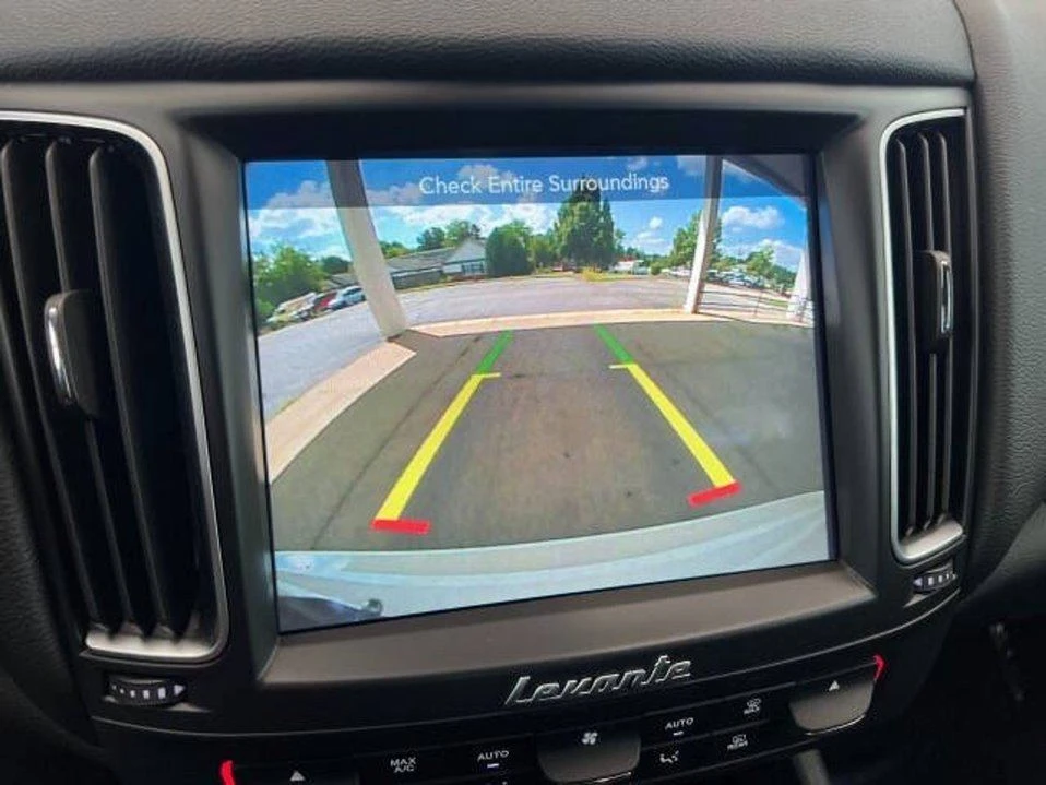 2020 Maserati Levante - Image 18 of 20