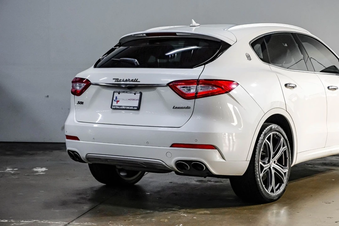 2020 Maserati Levante - Image 13 of 21
