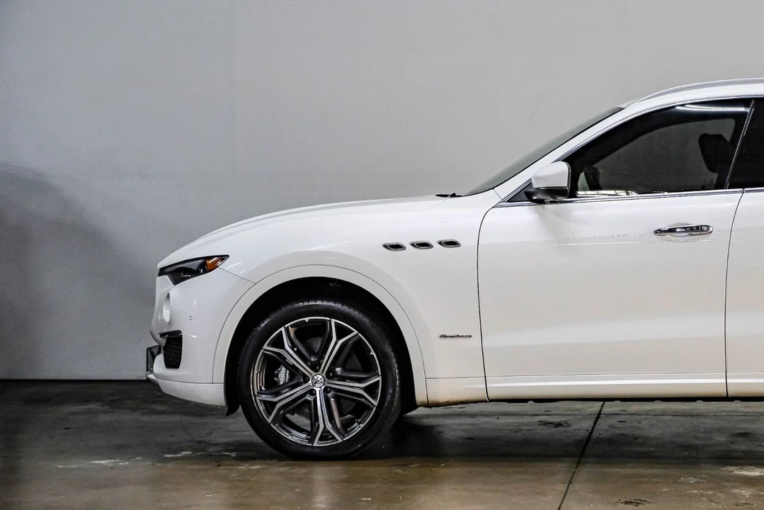 2020 Maserati Levante - Image 18 of 21